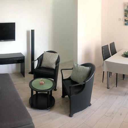 Apartman Tijana Apartment มาคาร์สกา ภายนอก รูปภาพ