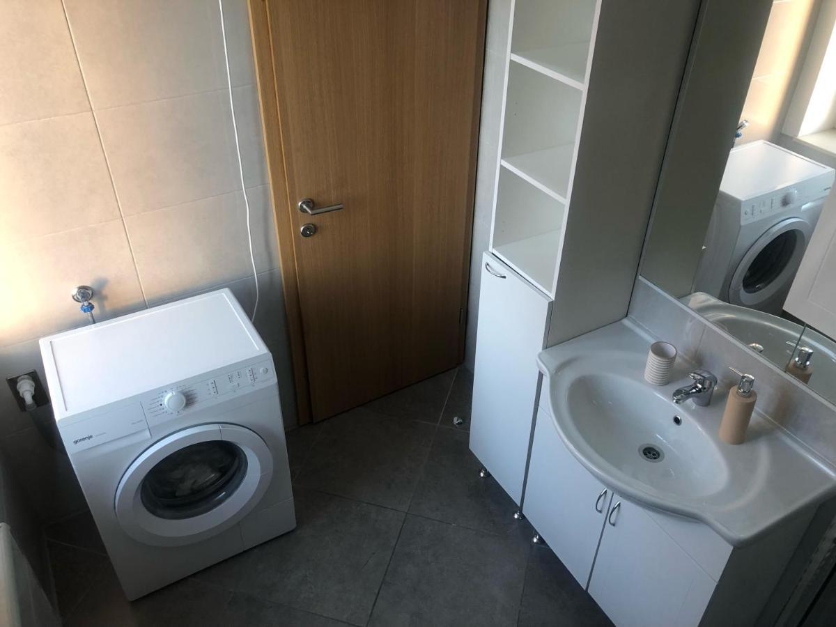 Apartman Tijana Apartment มาคาร์สกา ภายนอก รูปภาพ
