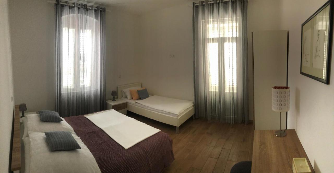 Apartman Tijana Apartment มาคาร์สกา ภายนอก รูปภาพ